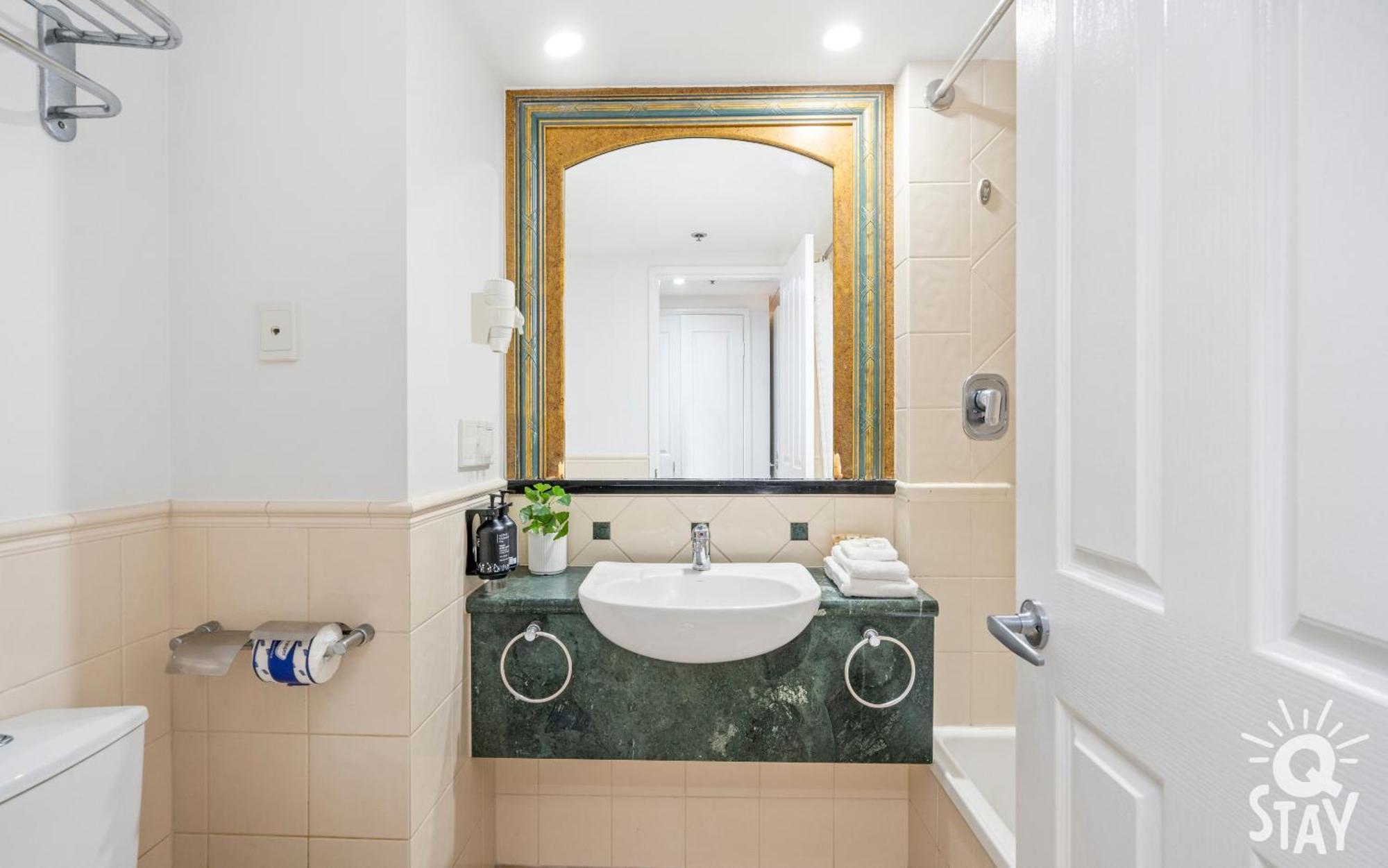 Legends Apartments - Qstay Голд-Кост Экстерьер фото