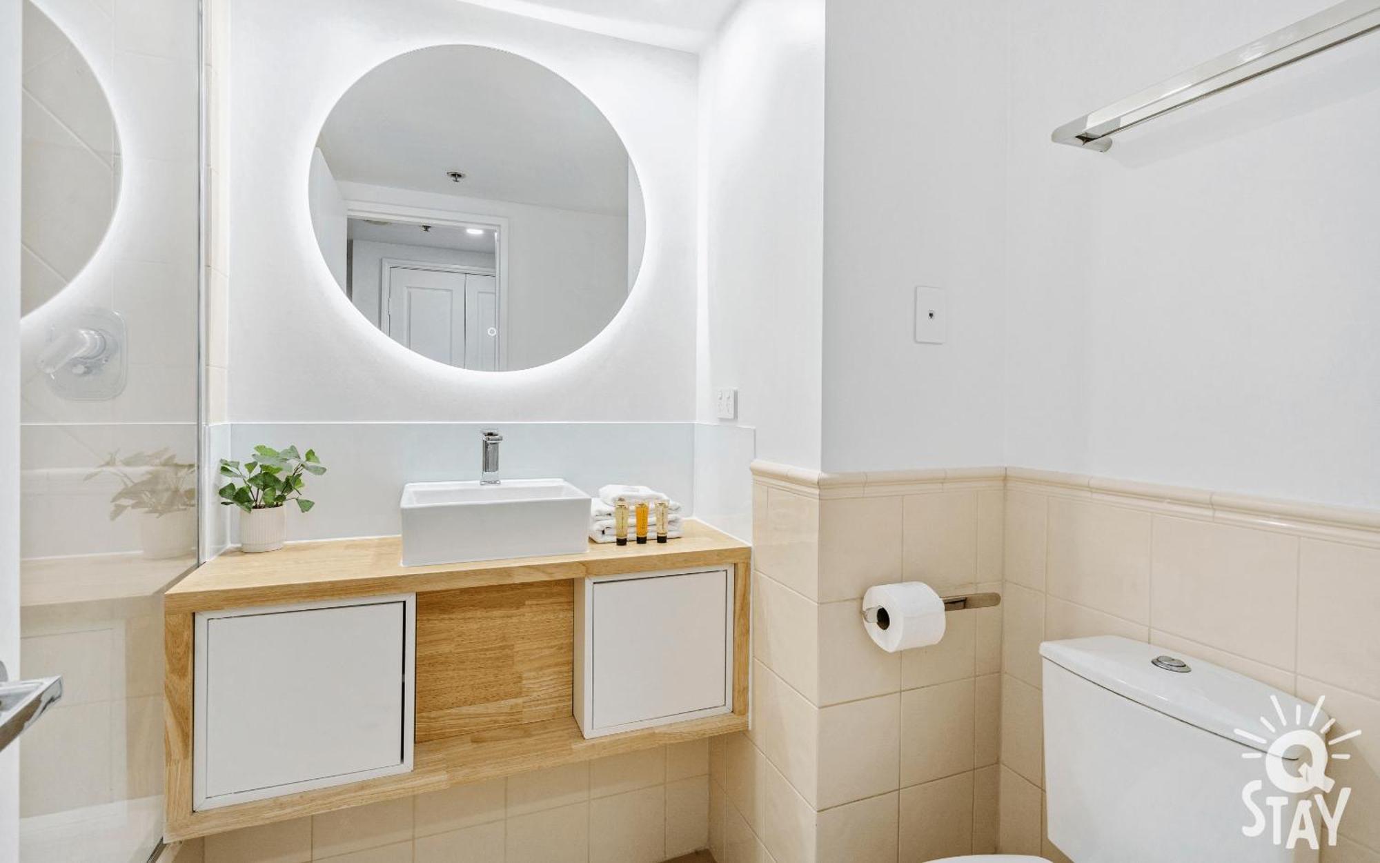 Legends Apartments - Qstay Голд-Кост Экстерьер фото